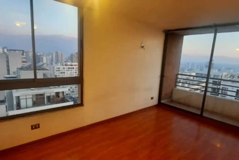 Se Arrienda Departamento en Lord Cochrane - Santiago